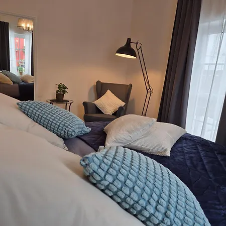 Gemuetliches Loft Mit Terrasse Im Ehemaligen Bahnhof Kalenborn Apartman