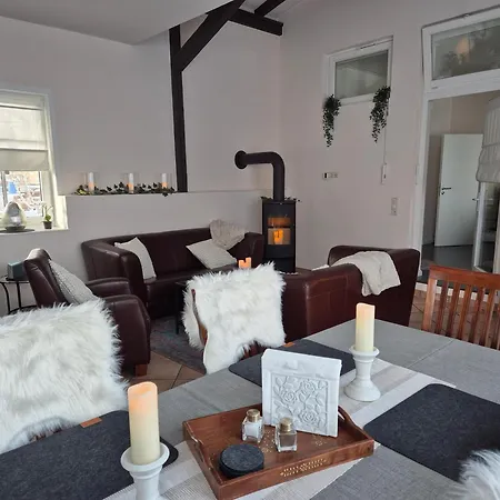 Gemuetliches Loft Mit Terrasse Im Ehemaligen Bahnhof Kalenborn *