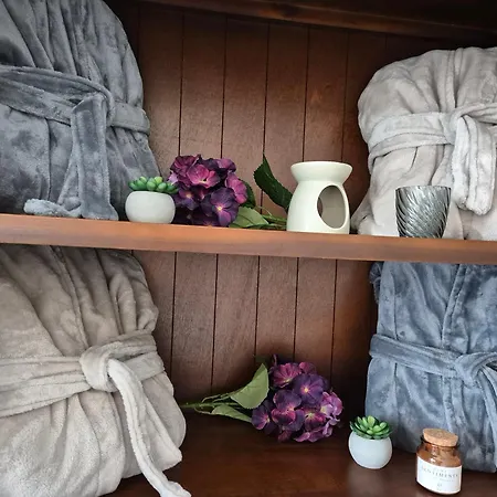 Gemuetliches Loft Mit Terrasse Im Ehemaligen Bahnhof Kalenborn