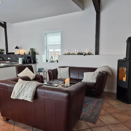 Διαμέρισμα Gemuetliches Loft Mit Terrasse Im Ehemaligen Bahnhof Kalenborn