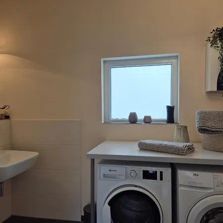 Gemuetliches Loft Mit Terrasse Im Ehemaligen Bahnhof Kalenborn *