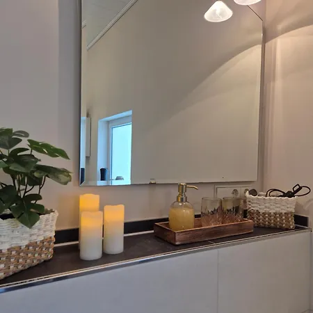 Gemuetliches Loft Mit Terrasse Im Ehemaligen Bahnhof Kalenborn Apartment Vettelschoss