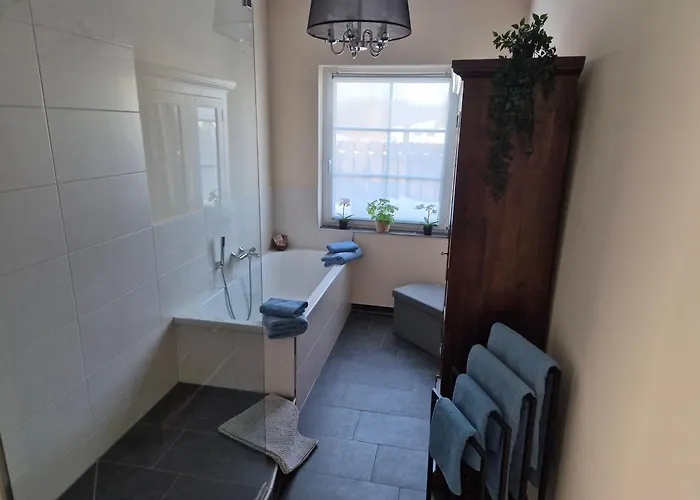 Gemuetliches Loft Mit Terrasse Im Ehemaligen Bahnhof Kalenborn Apartman *